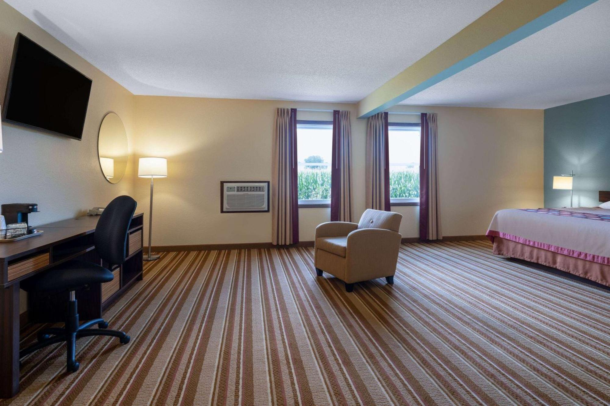 Hotel Super 8 By Wyndham Mattoon Extérieur photo