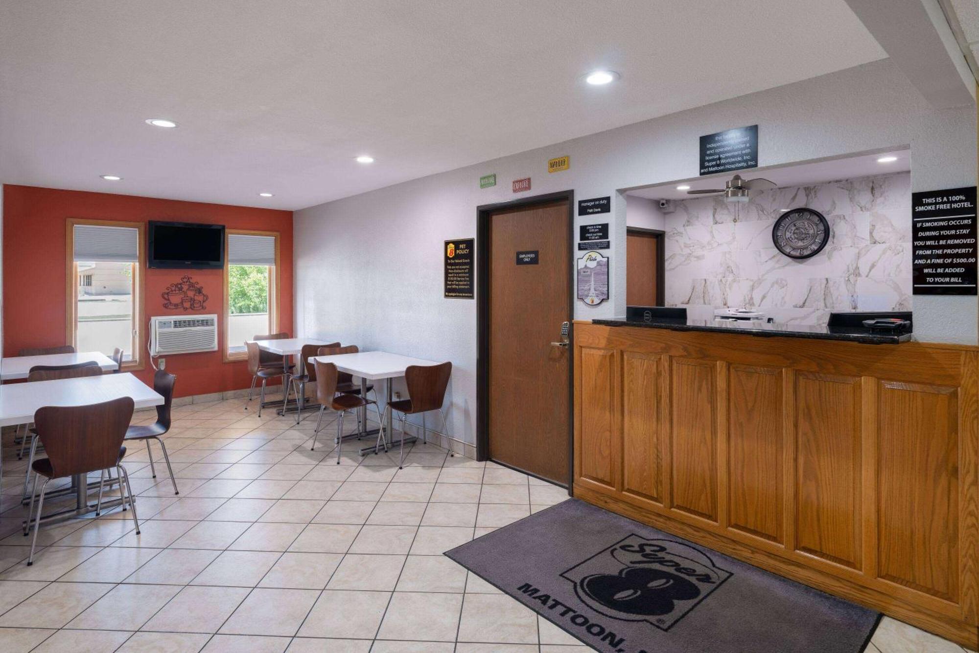 Hotel Super 8 By Wyndham Mattoon Extérieur photo